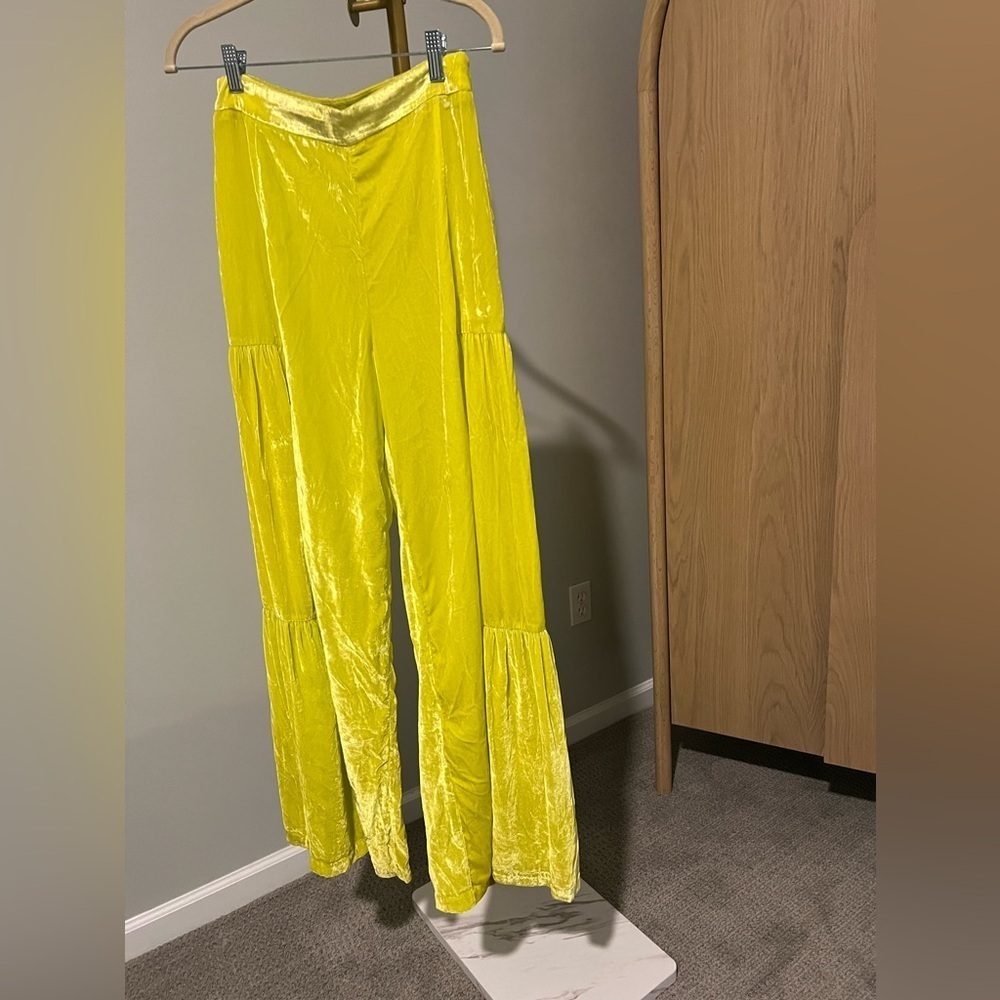 Free People Say La Vie Wide Leg Velvet Pants - Picture 7 of 11